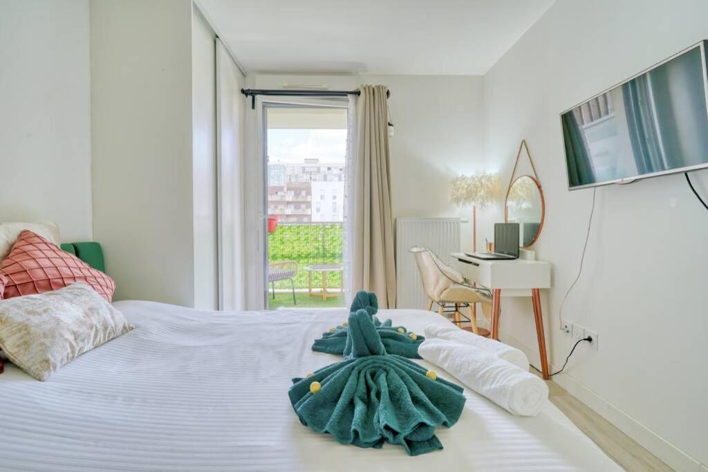 T2 Luxe Proche Paris Terrasse Parking Prive * Vitry-sur-Seine