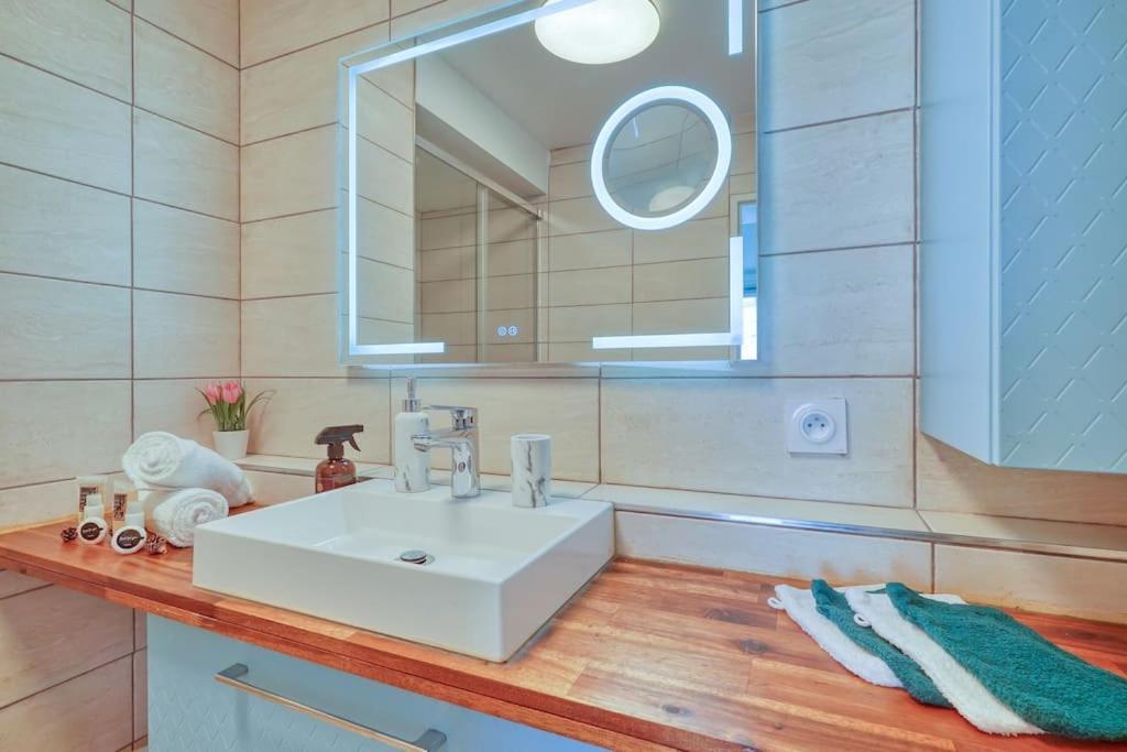 T2 Luxe Proche Paris Terrasse Parking Prive Vitry-sur-Seine